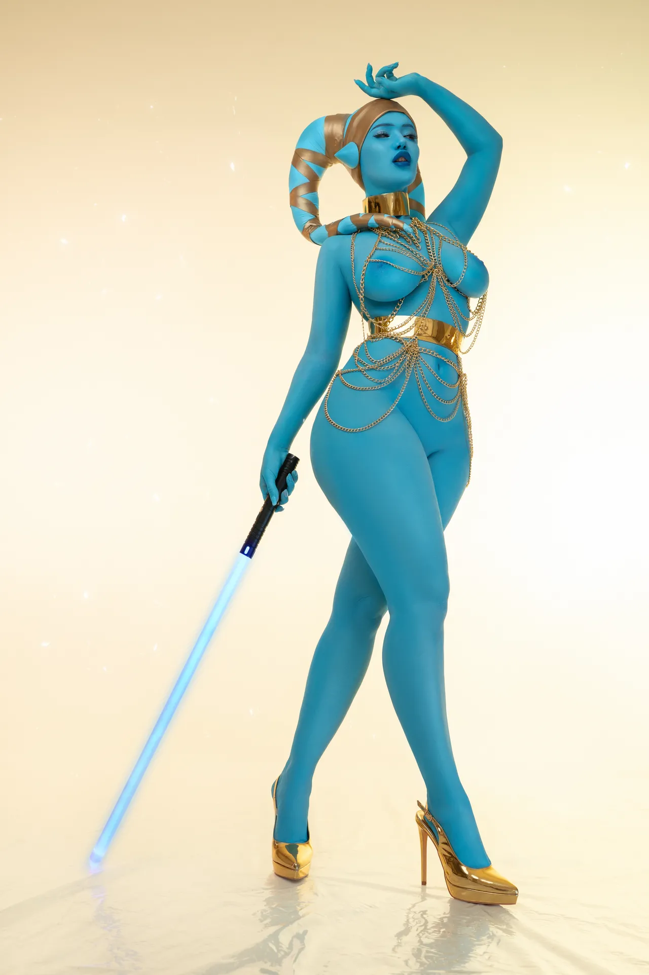 Lada Lyumos - Star Wars page 8 full