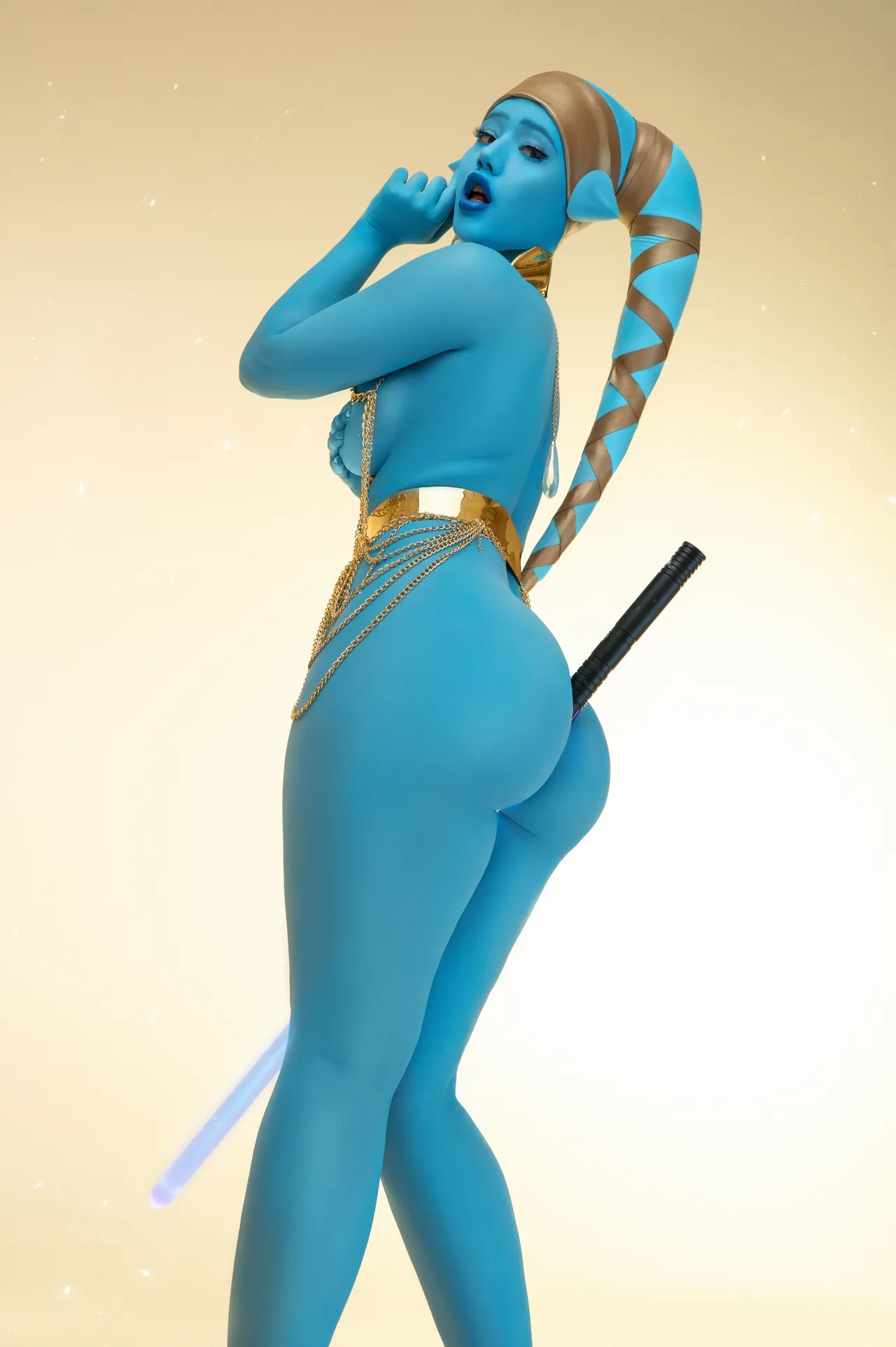 Lada Lyumos - Star Wars page 9 full