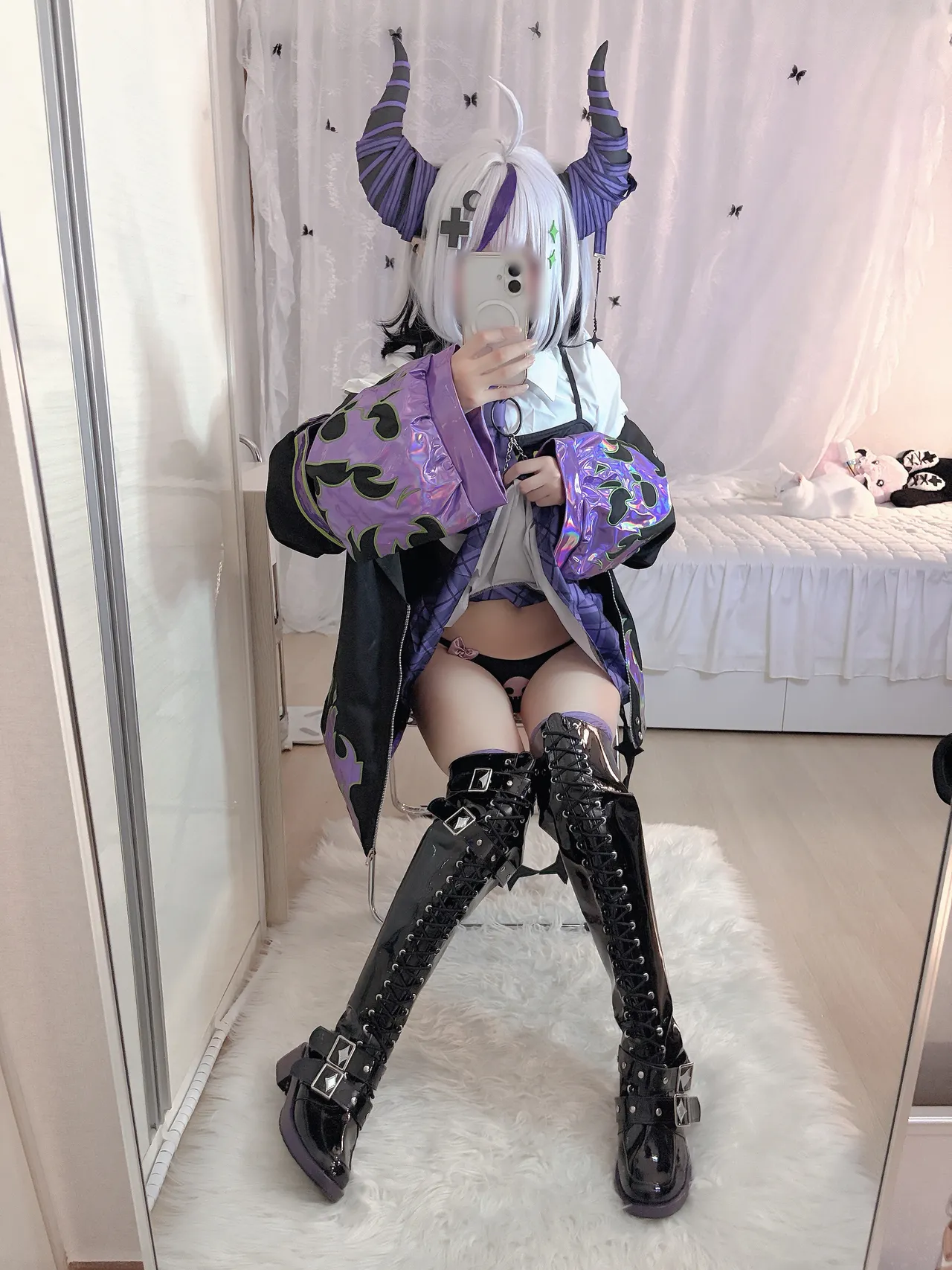 LA+💜_ by KOROMO from Patreon page 2 full