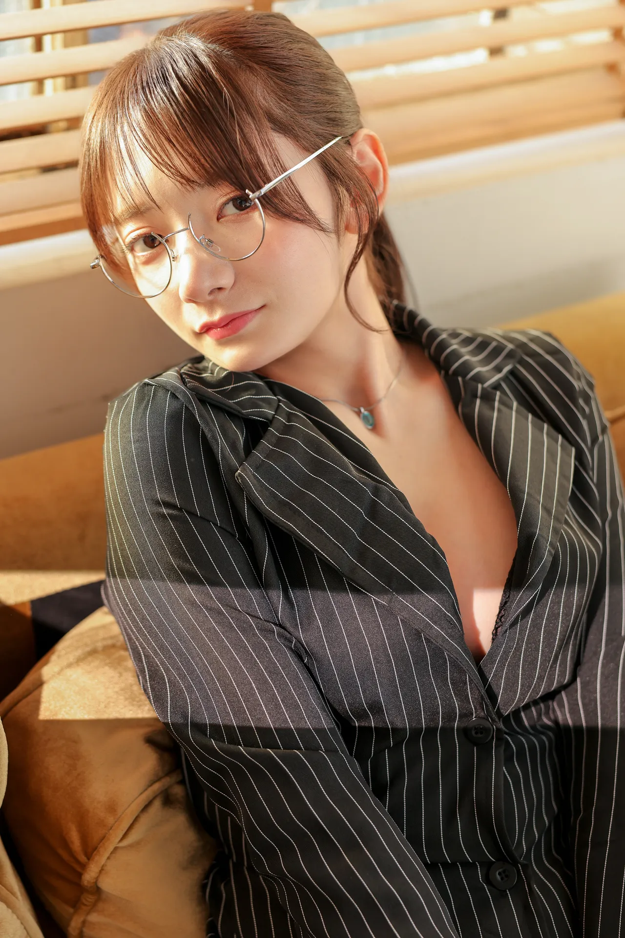 angelia_lapin Teacher page 4 full